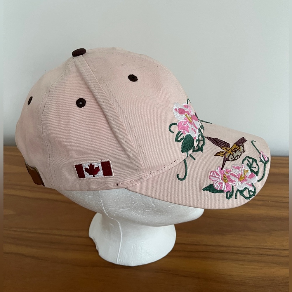 BASEBALL CAP Whitehorse Yukon Floral Hummingbird Embroidery Light Pink Casual